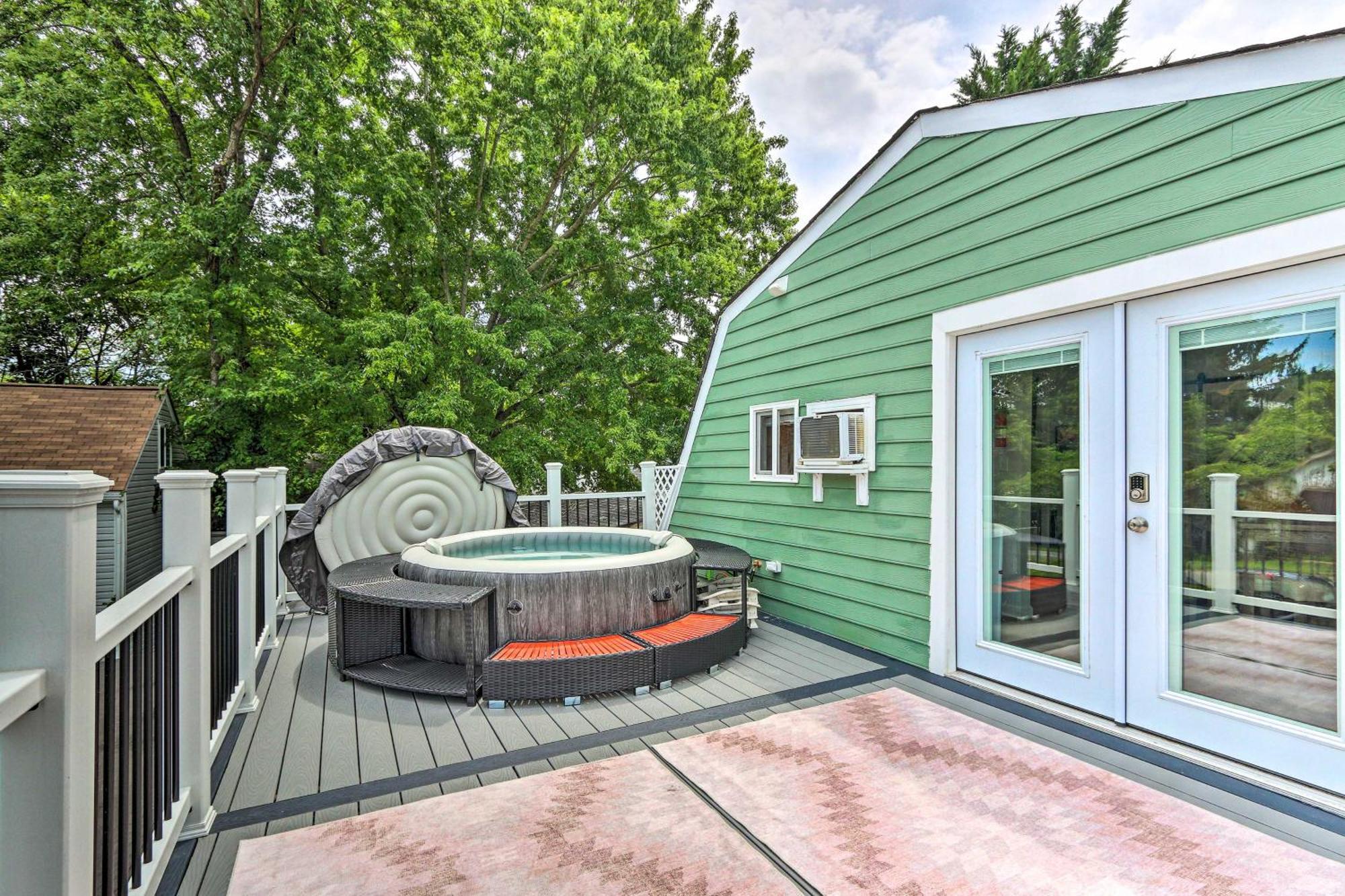 Epic Brunswick Apartment, Deck With Private Hot Tub! Dış mekan fotoğraf